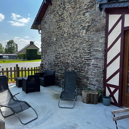 Domaine De La Ville Cherel, Maison A Colombage Понторсон Екстериор снимка